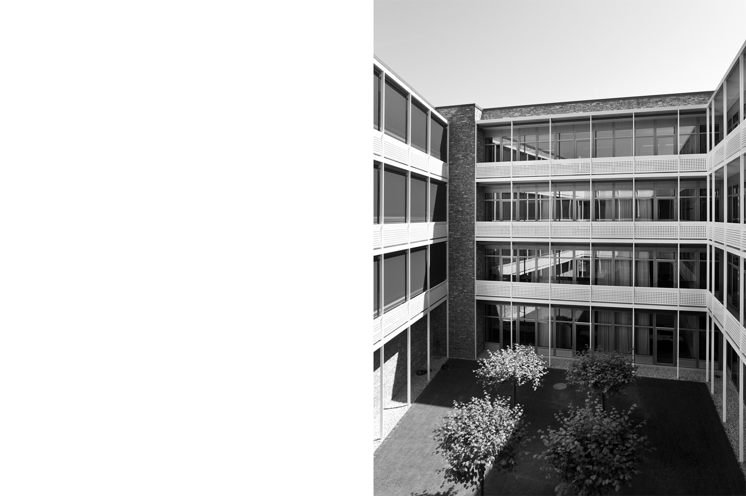 dm-dialogicum, Headquarters in Karlsruhe