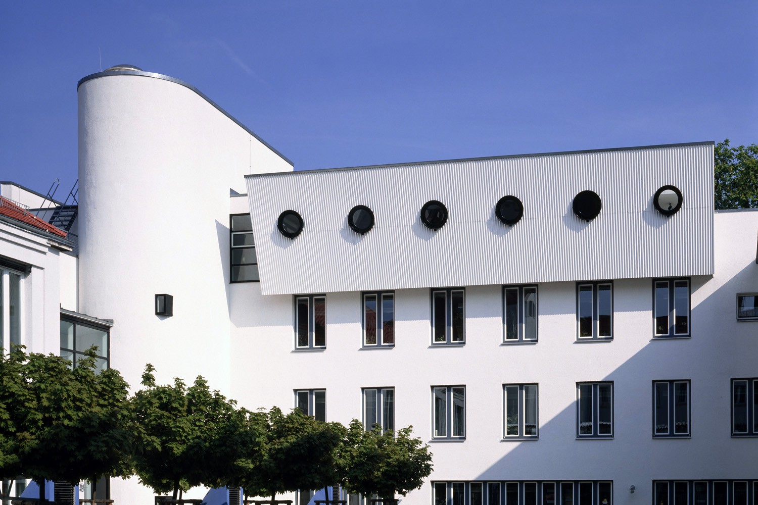 Tax authority and canteen in Reutlingen